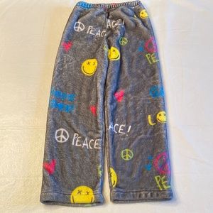 Heartbreaker Girls Grey Fuzzy Emoji Pajama Pants- Size 6/6X